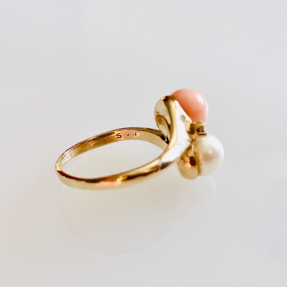 14k Vintage Pearl and coral Bypass ring - Picture 8 of 10